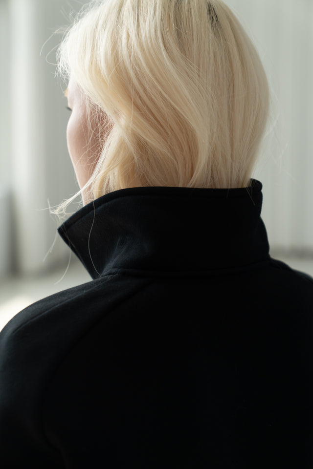 Unisex Soft Fleece Sweatshirt with 3D Shoulder Cut (Black)