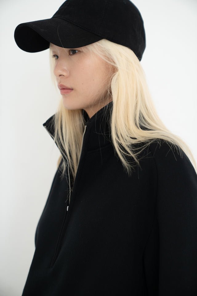 Unisex Soft Fleece Sweatshirt with 3D Shoulder Cut (Black)