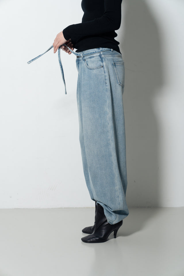 Ultra Soft Comfortable Single-Pleat Denim Pants (Wash Blue)