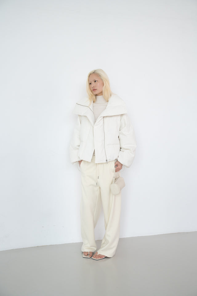 Large lapel quilted down jacket (soft white)