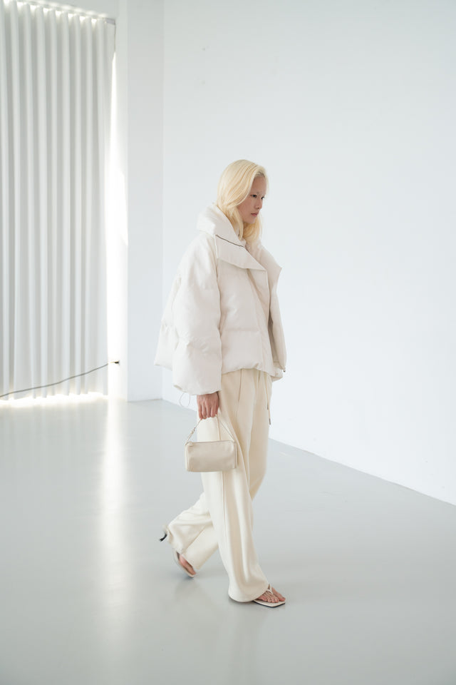 Large lapel quilted down jacket (soft white)