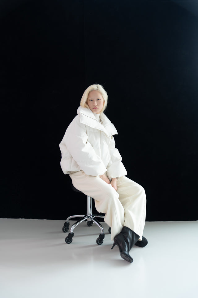 Large lapel quilted down jacket (soft white)