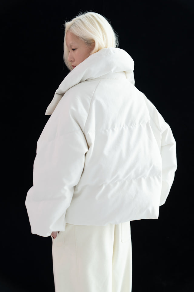 Large lapel quilted down jacket (soft white)