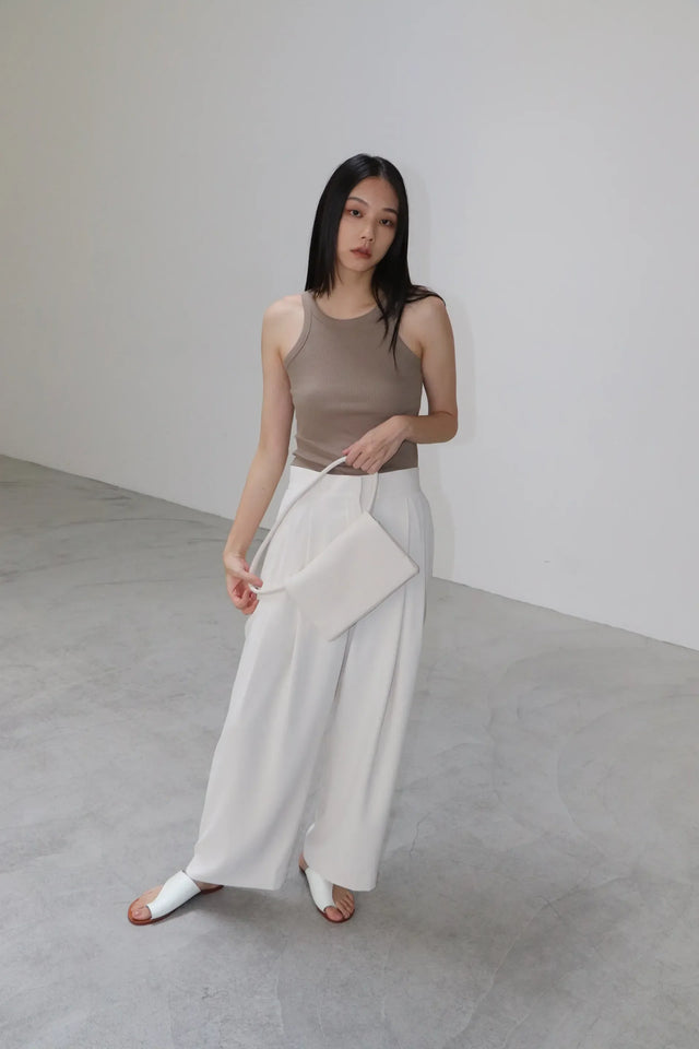 拖鞋-cowhide-thong-toe-slanted-flat-sandals-white