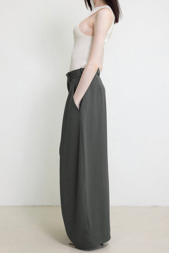 西褲-three-dimensional-tailoring-suit-pants-gray-green